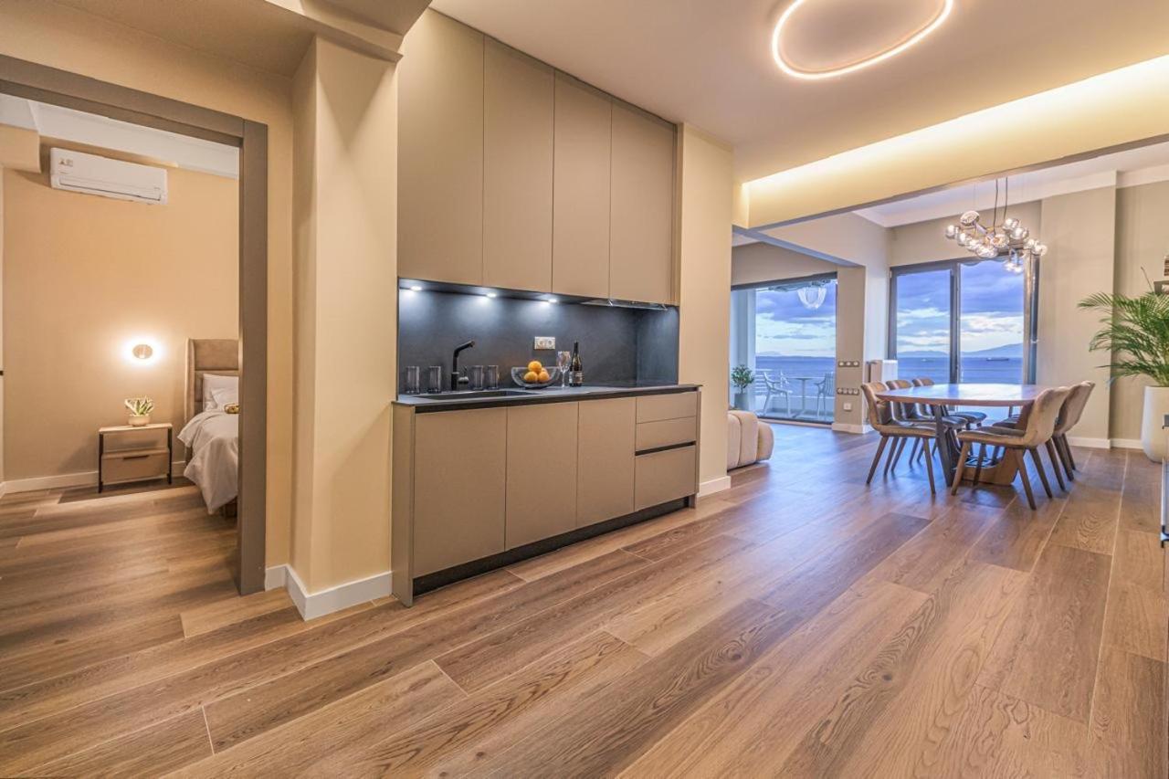 Iconic Salonica Suite Seafront מראה חיצוני תמונה